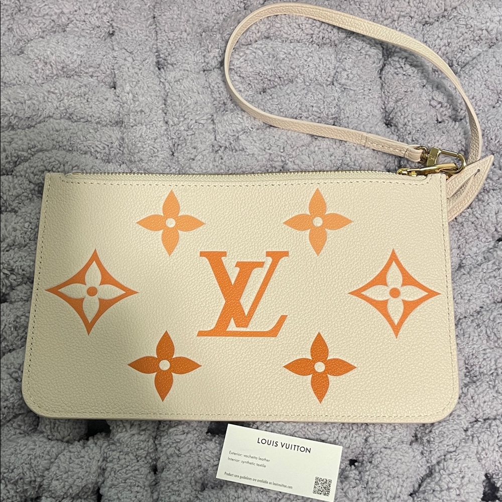 Louis Vuitton Empreinte Monogram Giant By the Pool Neverfull MM Pochette - Picture 7 of 8